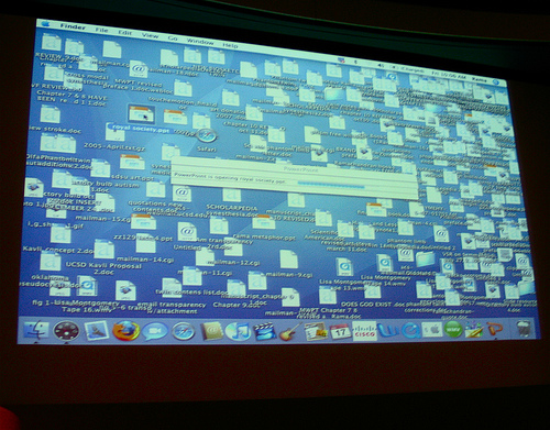 messy computer desktop